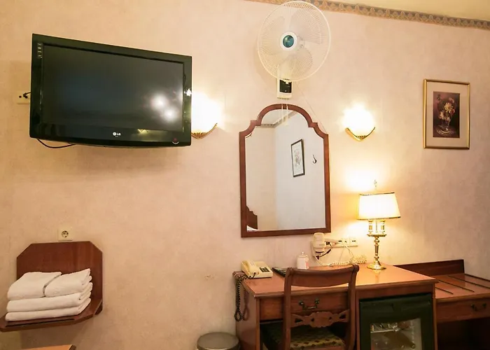 アトランタ ホテル 2*