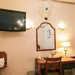 Atlanta Hotel 2*